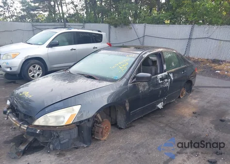 2003 Honda Accord Ex z USA, uszkodzony, nr VIN 1HGCM66513A092159